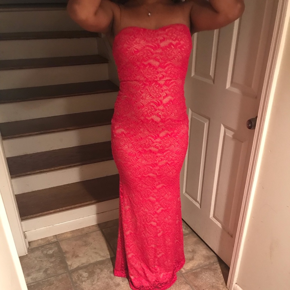 Dress - Picture 3 of 3